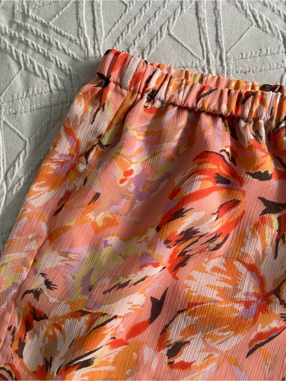 Aritzia Talula Pink and Orange Floral Flowy Shorts - Picture 2 of 11